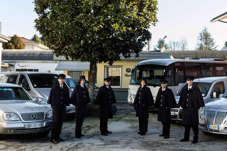 L'intero staff vi da il benvenuto presso Guala Centro Onoranze Funebri